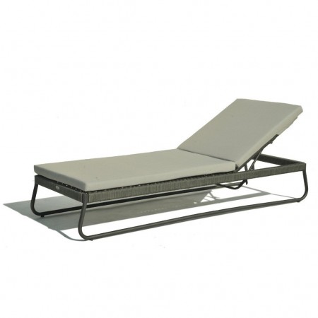 Moma collection sunbed, Skyline Design