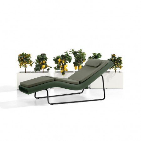 ESSE cushion, LYXO